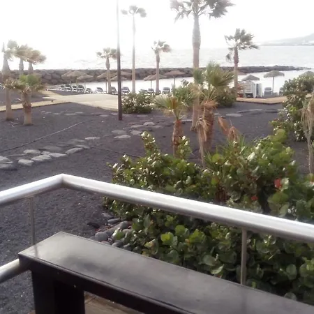 Finca Oasis Mango,holiday Home, Vivienda Vacacional, Comunal Pool, Sea View From Private Terraces,3 Mins To Town By Car, Wifi, Netflix Сasa de vacaciones Candelaria