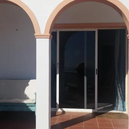Сasa de vacaciones Finca Oasis Mango,holiday Home, Vivienda Vacacional, Comunal Pool, Sea View From Private Terraces,3 Mins To Town By Car, Wifi, Netflix Candelaria