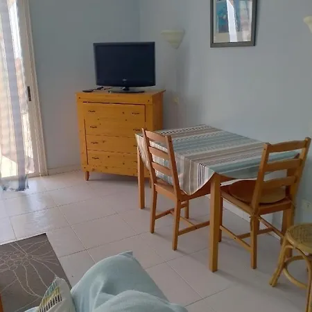 Finca Oasis Mango,holiday Home, Vivienda Vacacional, Comunal Pool, Sea View From Private Terraces,3 Mins To Town By Car, Wifi, Netflix Сasa de vacaciones *