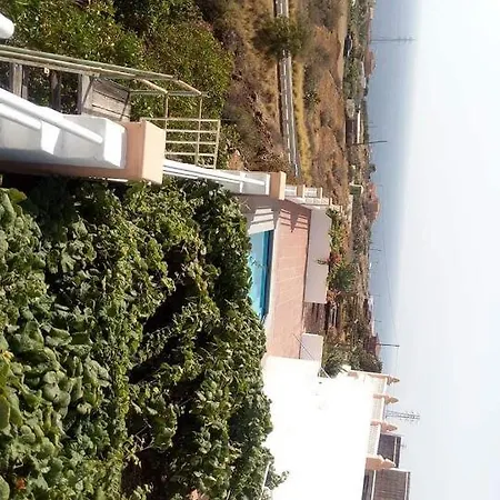 Finca Oasis Mango,holiday Home, Vivienda Vacacional, Comunal Pool, Sea View From Private Terraces,3 Mins To Town By Car, Wifi, Netflix Сasa de vacaciones *